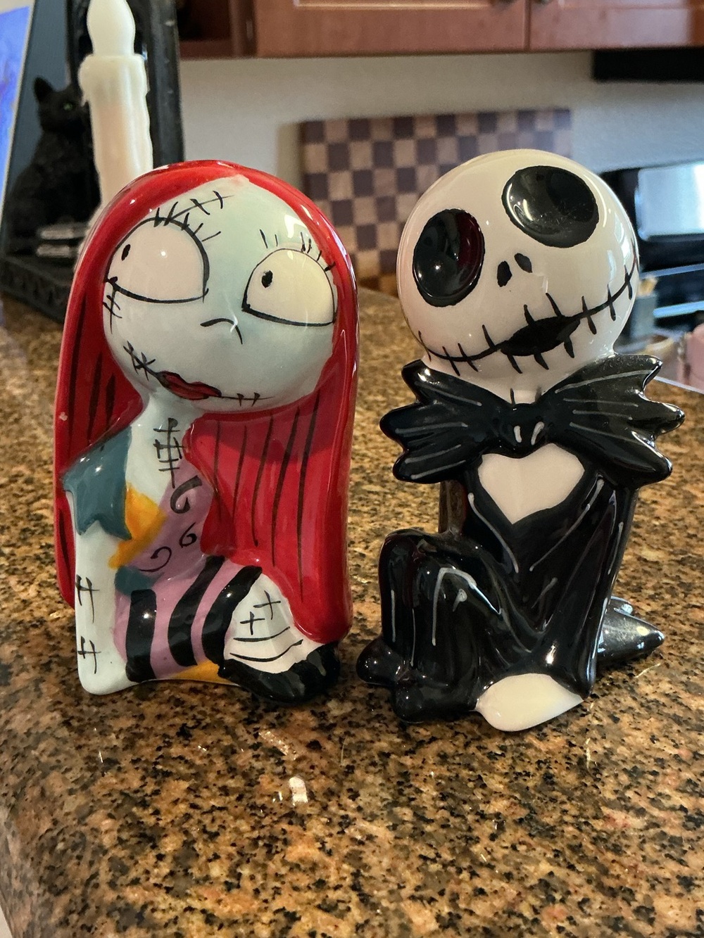 Nightmare Before Christmas Jack & Sally Salt and Pepper Set
